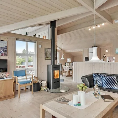 3 Bedroom In Juelsminde *