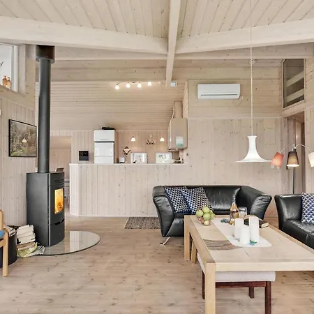 3 Bedroom In Juelsminde Feriehus *