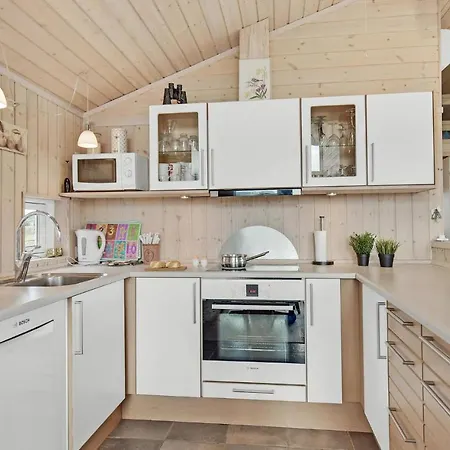 Feriehus 3 Bedroom Awesome In Juelsminde Sonderby (Midtjylland)