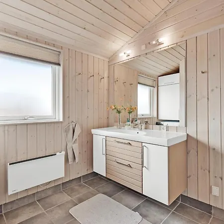 3 Bedroom In Juelsminde Feriehus *