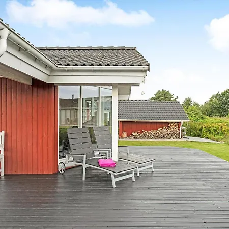 Feriehus 3 Værelses Lækkert Hjem I Juelsminde