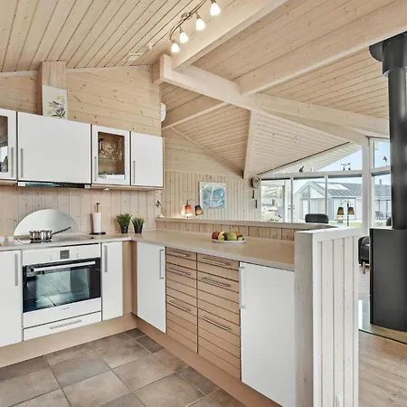 3 Bedroom Awesome In Juelsminde *