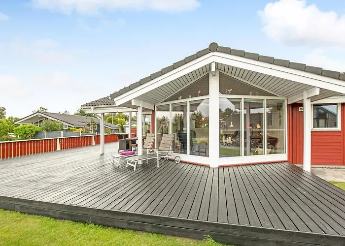 3 Bedroom Awesome In Juelsminde Sonderby (Midtjylland)
