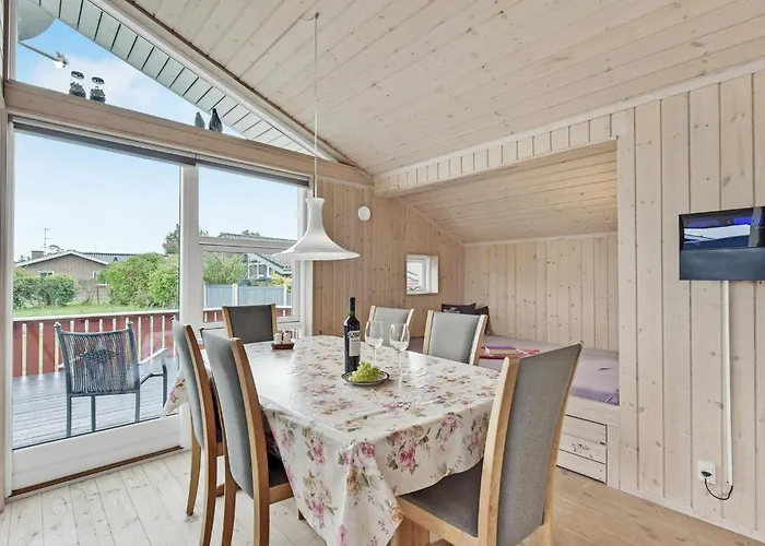 3 Bedroom Awesome In Juelsminde Vakantiehuis Sonderby (Midtjylland)